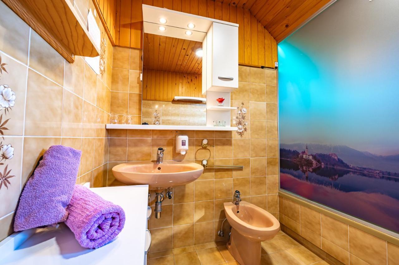 Farm Stay Trlej Begunje na Gorenjskem Extérieur photo